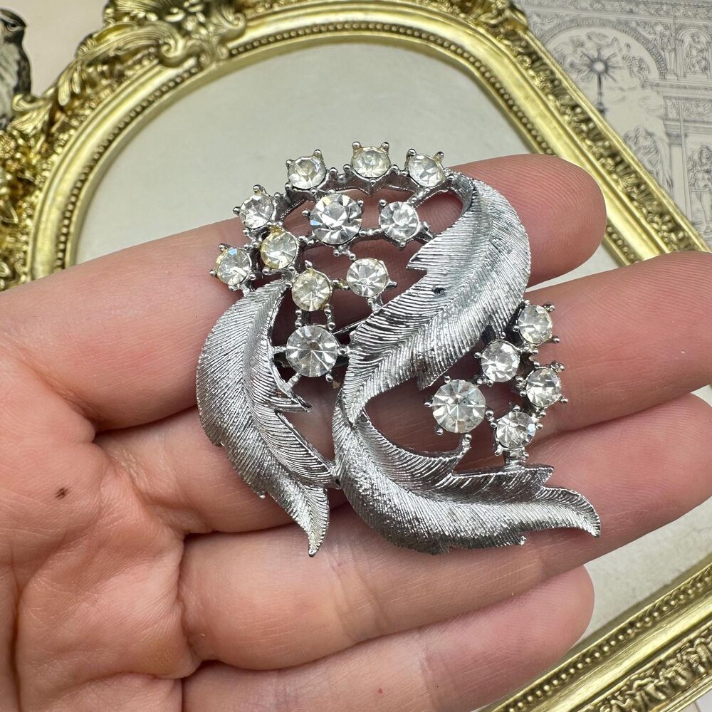 Vintage Silver Tone Leaf Bundle Brooch Leaves with Rhinestones Pin Silver Tone L